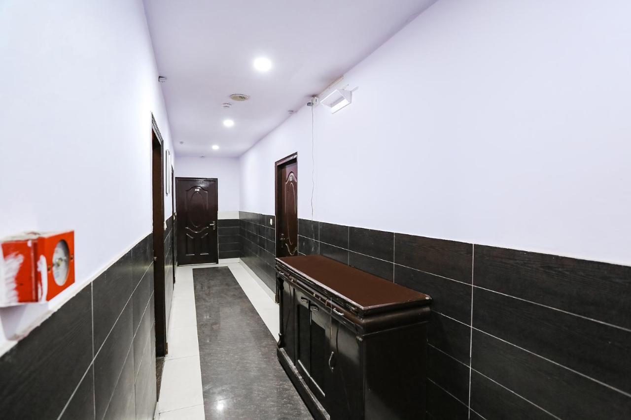 Fabhotel The Lazeez New Delhi Ngoại thất bức ảnh