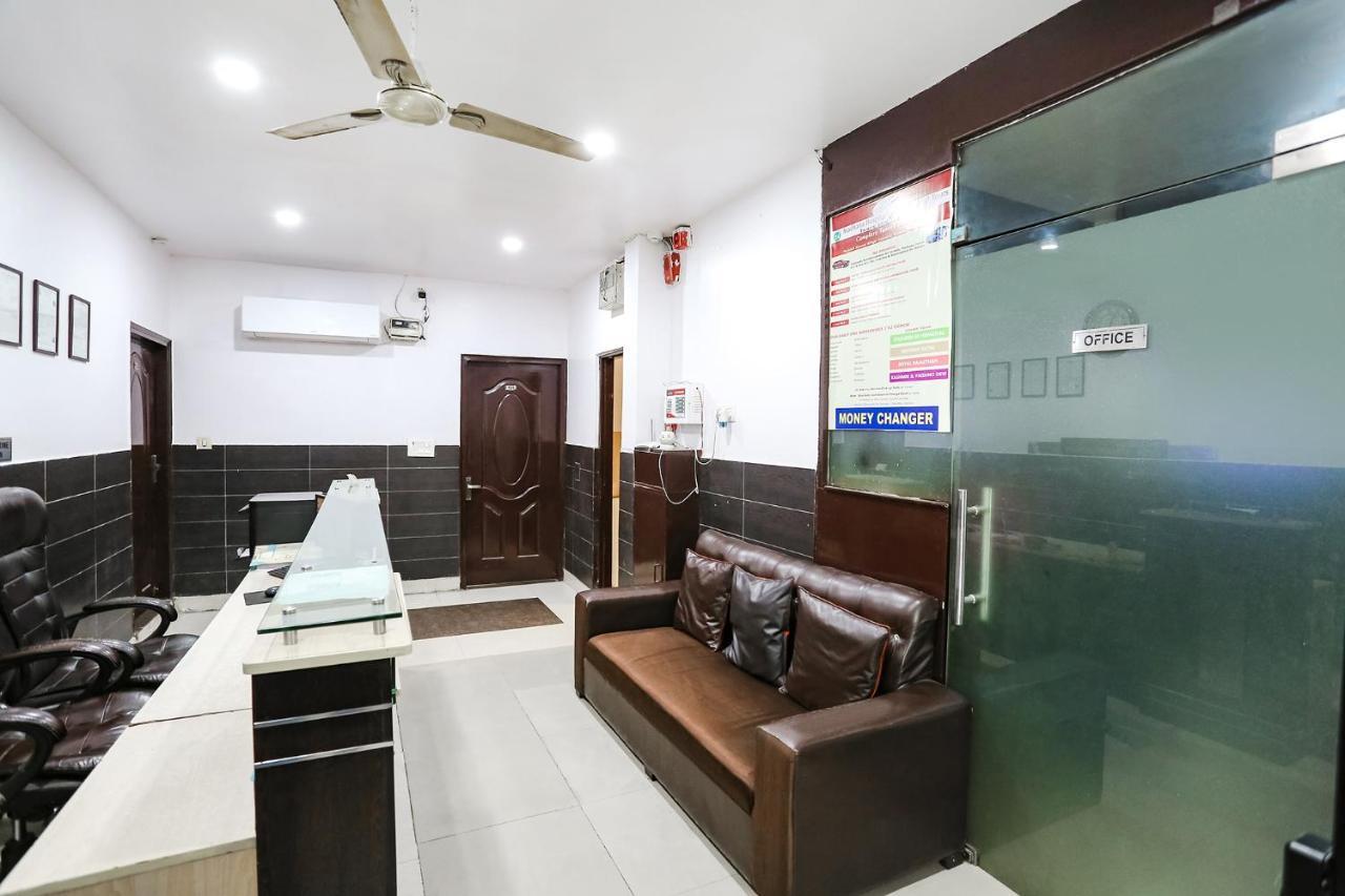 Fabhotel The Lazeez New Delhi Ngoại thất bức ảnh