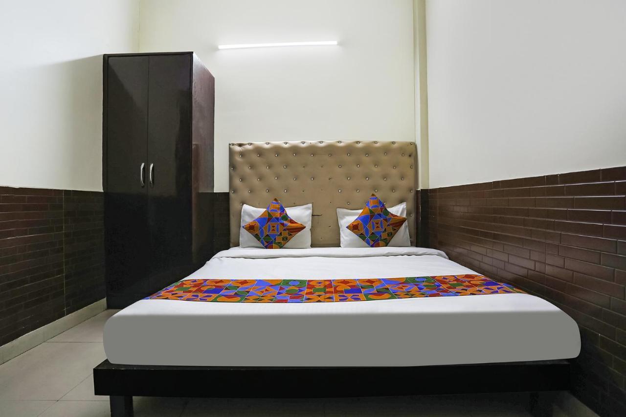 Fabhotel The Lazeez New Delhi Ngoại thất bức ảnh