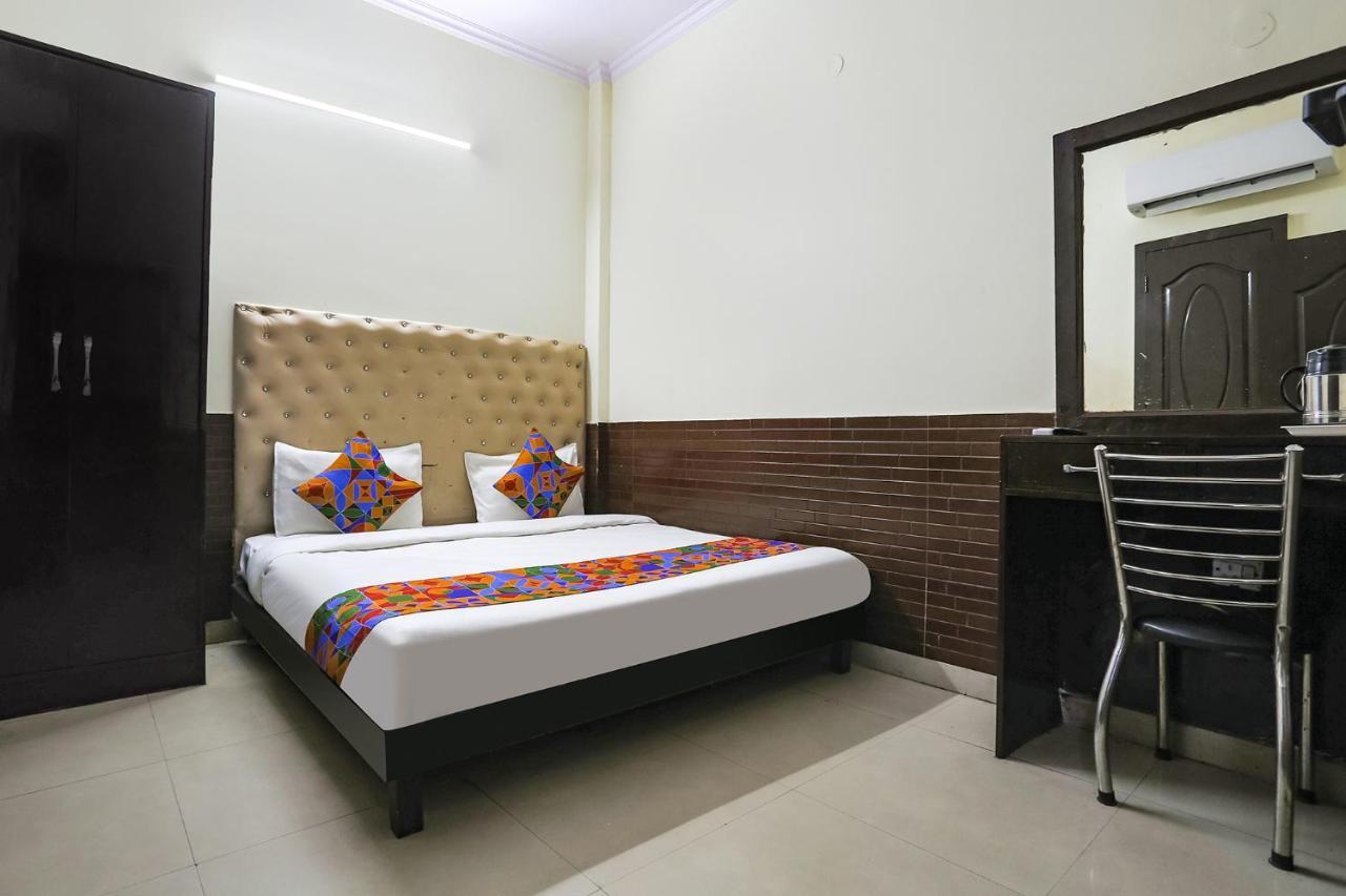 Fabhotel The Lazeez New Delhi Ngoại thất bức ảnh