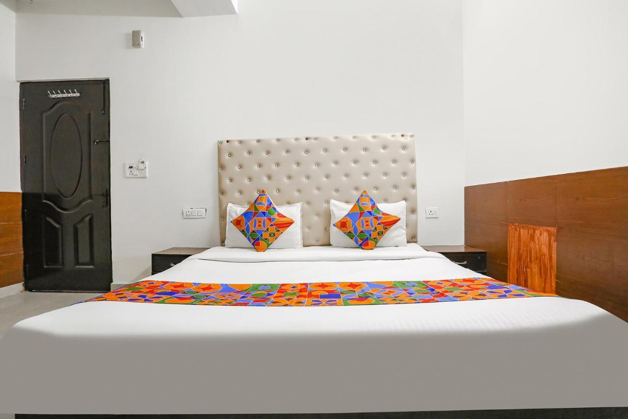Fabhotel The Lazeez New Delhi Ngoại thất bức ảnh
