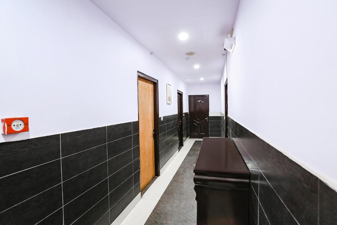 Fabhotel The Lazeez New Delhi Ngoại thất bức ảnh