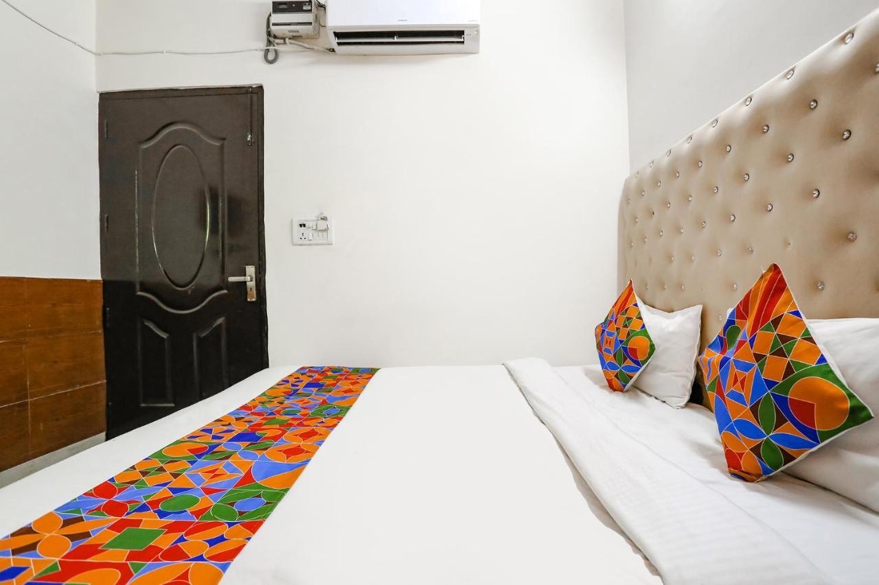 Fabhotel The Lazeez New Delhi Ngoại thất bức ảnh