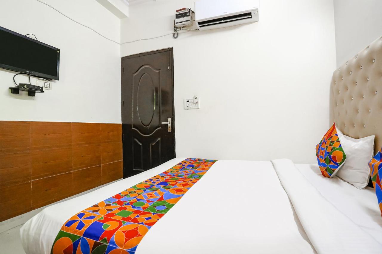 Fabhotel The Lazeez New Delhi Ngoại thất bức ảnh