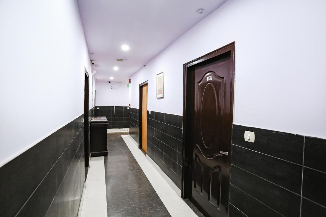 Fabhotel The Lazeez New Delhi Ngoại thất bức ảnh