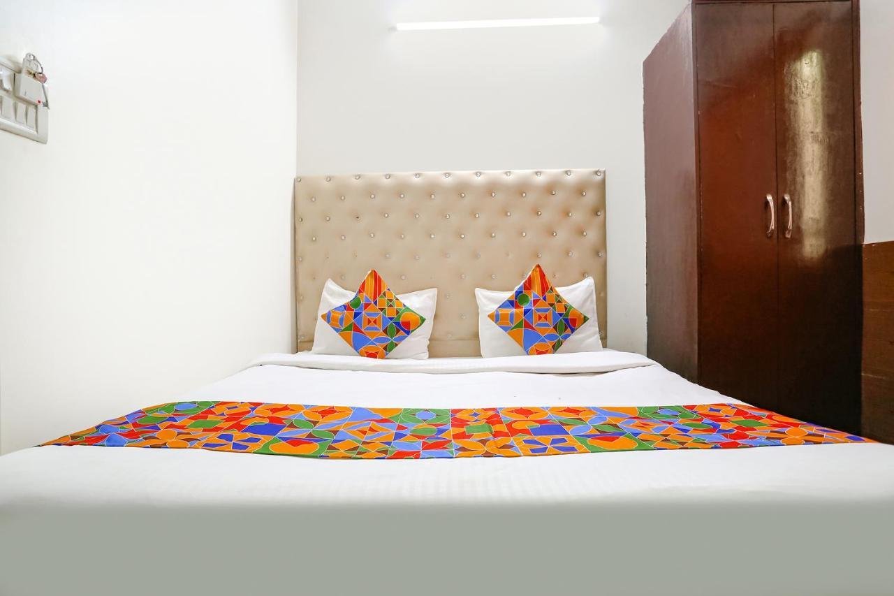 Fabhotel The Lazeez New Delhi Ngoại thất bức ảnh